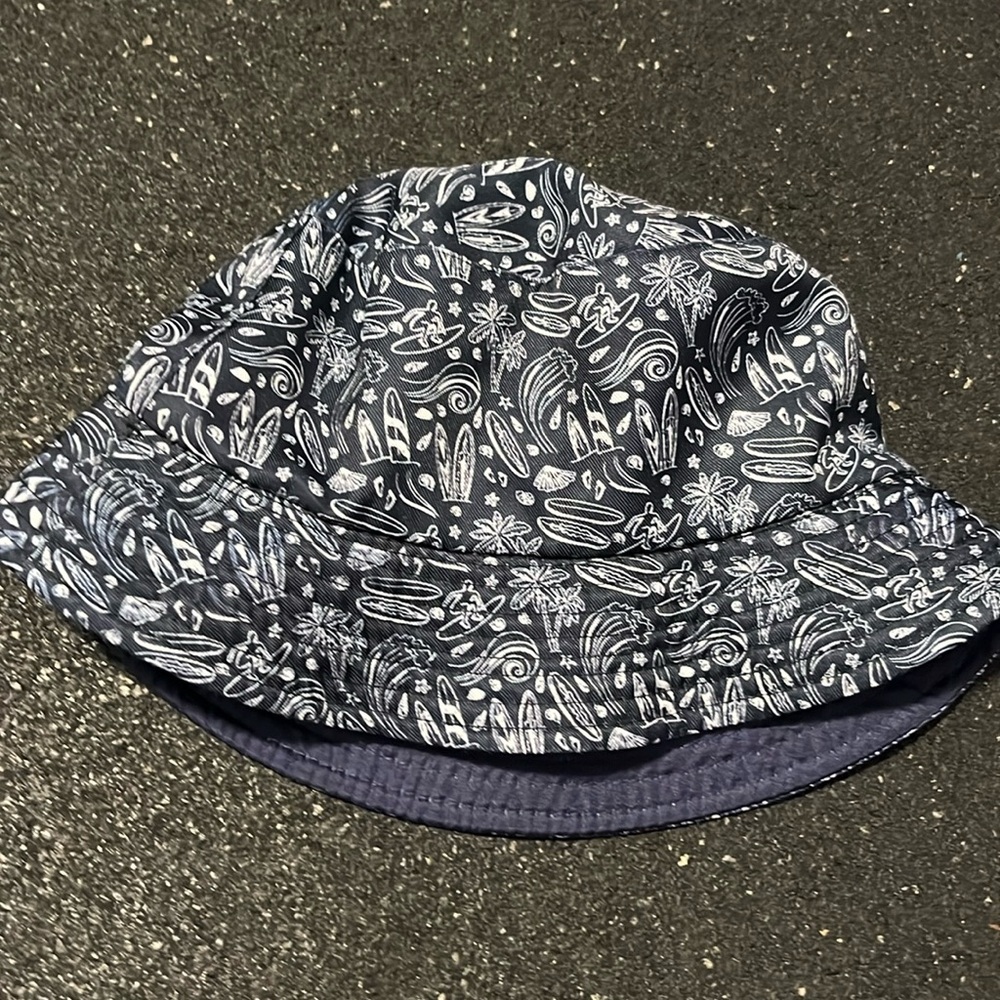 EUC Baby Boys UV Skinz Bucket Hat Size 52